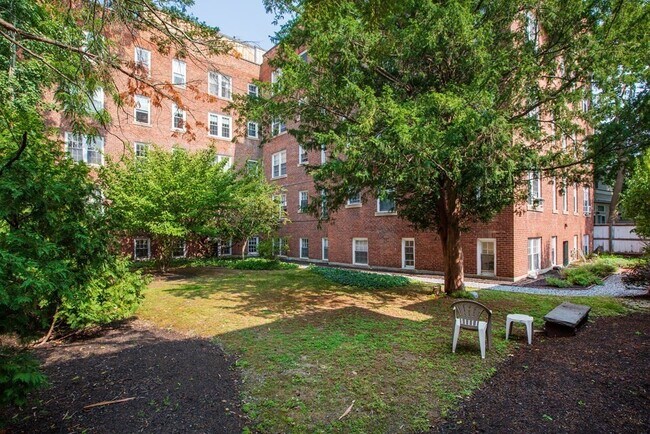 Building Photo - 16 Chauncy St