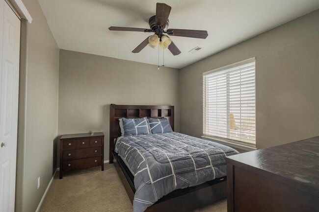 Building Photo - 1245 S Flatrock Cir