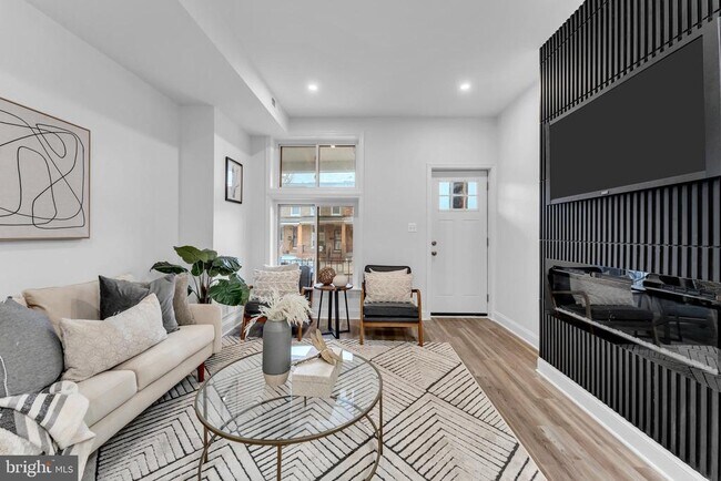 Building Photo - 3202 McElderry St