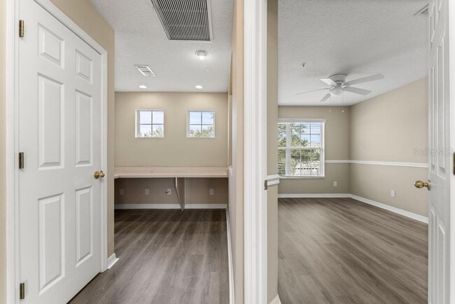 Building Photo - 868 Stonechase Ln