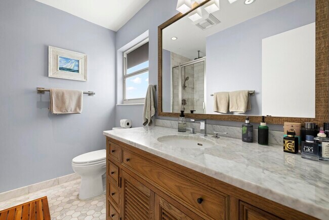 Building Photo - 6251 NE 19th Terrace