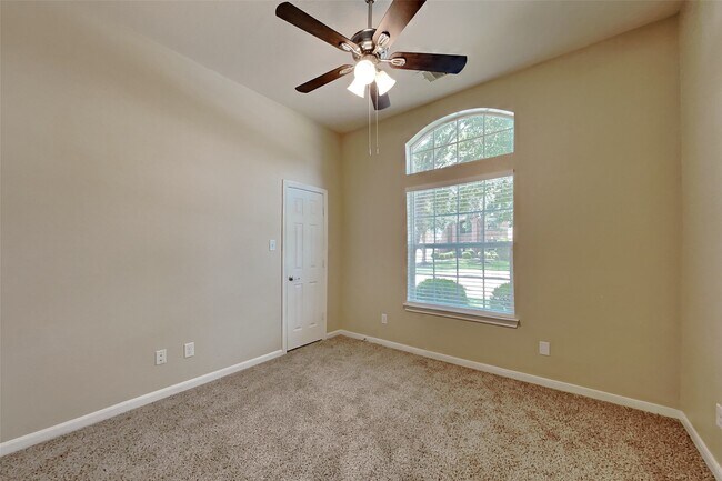 Building Photo - 12419 Adams Ridge Ln