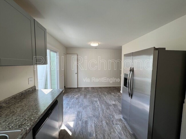 Building Photo - 1901 Beaver Rd