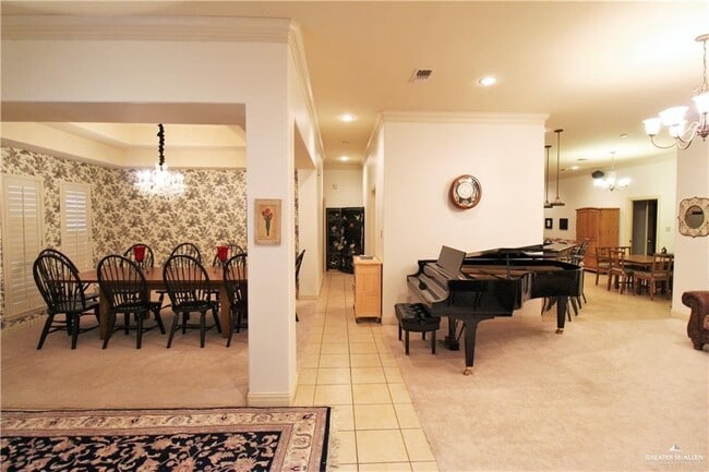 Building Photo - 3003 Wisteria Dr
