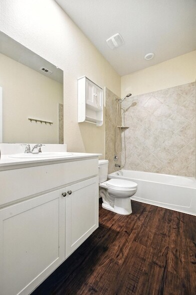 Building Photo - 2429 Opaline Dr