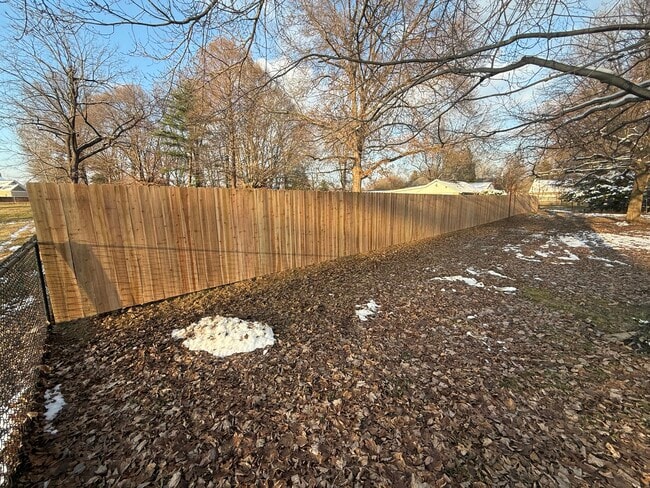 Building Photo - 4305 Westport Rd