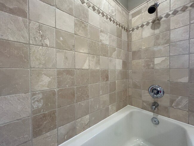 Building Photo - Recently Remodeled Single-Story 3/2 Gem in...