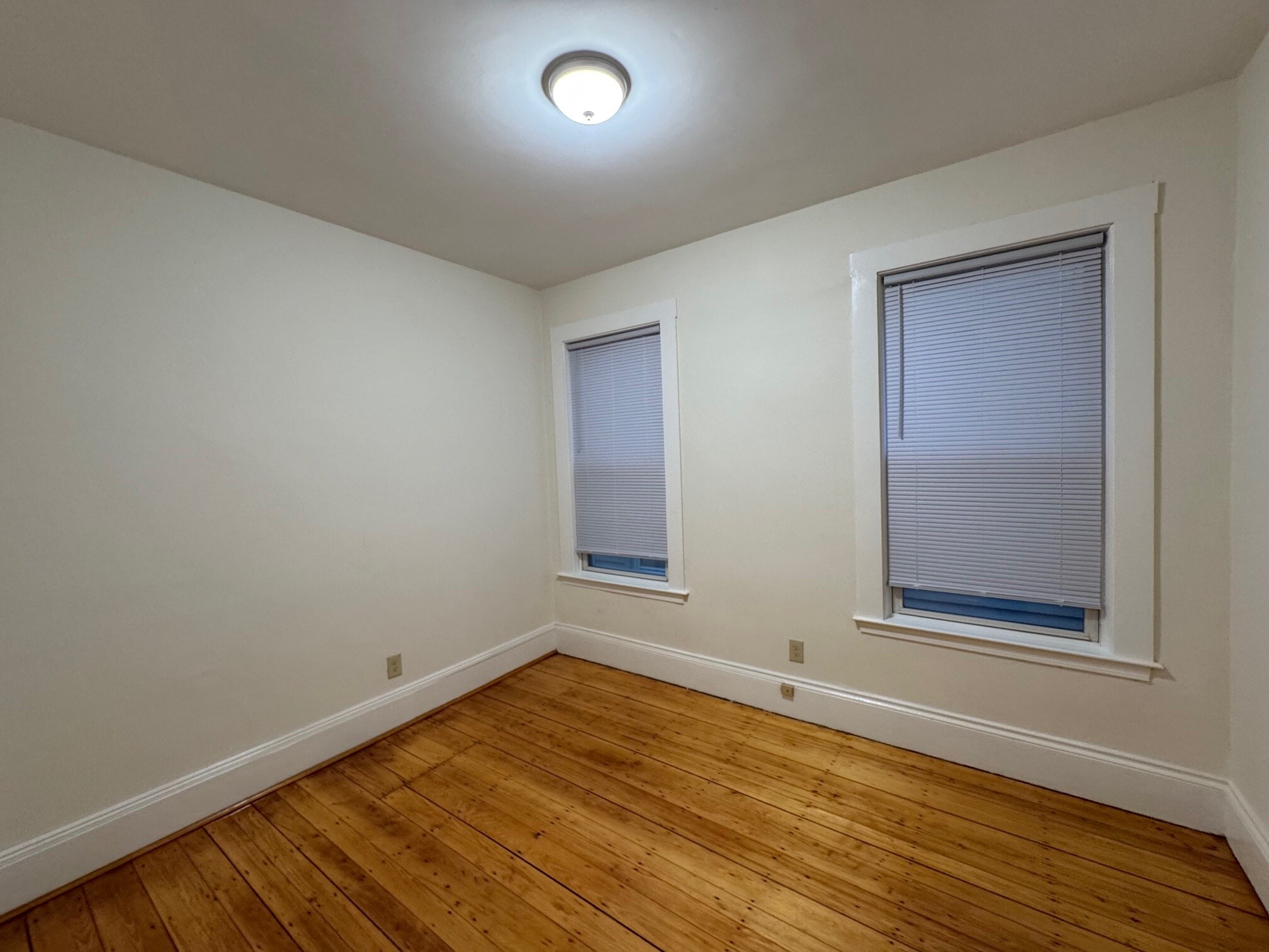 Building Photo - 250 Beacon St