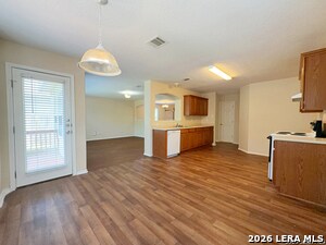 Building Photo - 10247 Huisache Field