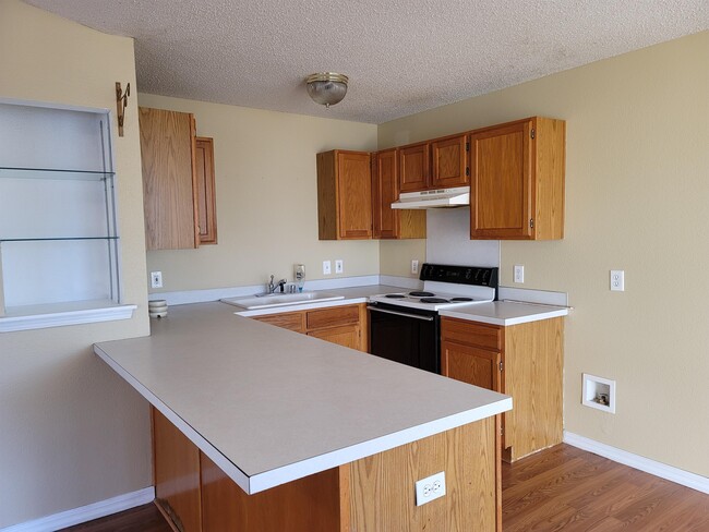 Building Photo - 1111 Tunbridge Dr