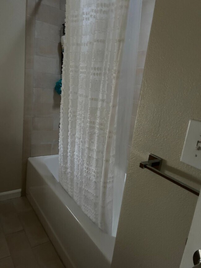 Building Photo - St. Helena Home on Cul-de-Sac with Creeksi...