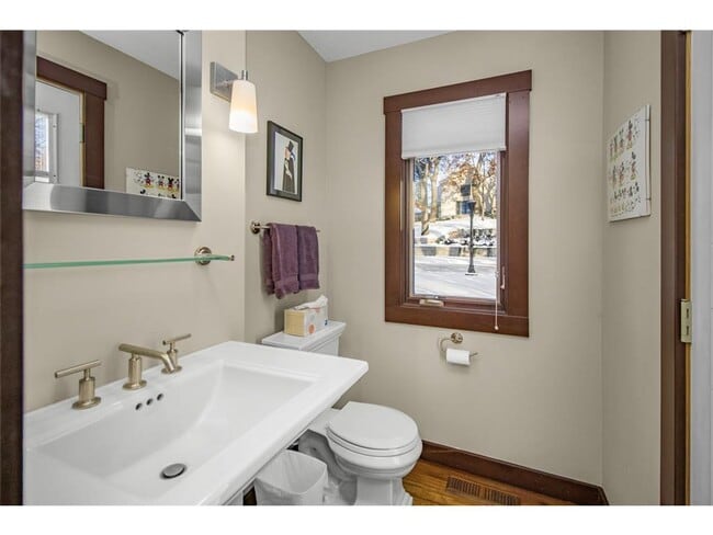 Building Photo - 139 Otis Avenue