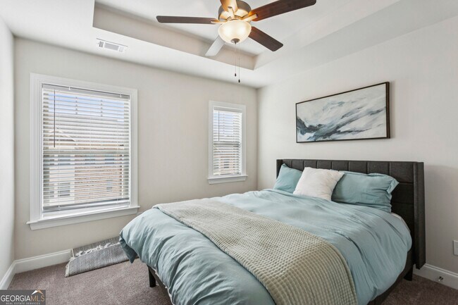 Building Photo - 1368 Live Oak Ln