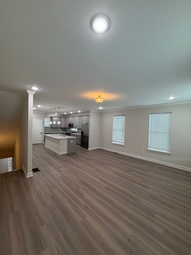 Building Photo - BRAND NEW TOWNHOMES AVALIABLE NOW