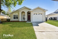 Building Photo - 13835 Glasser Ave