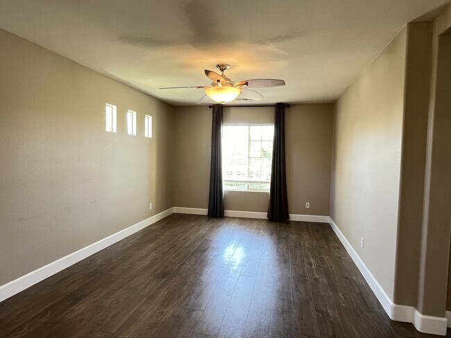 Building Photo - 33812 Temecula Creek Rd