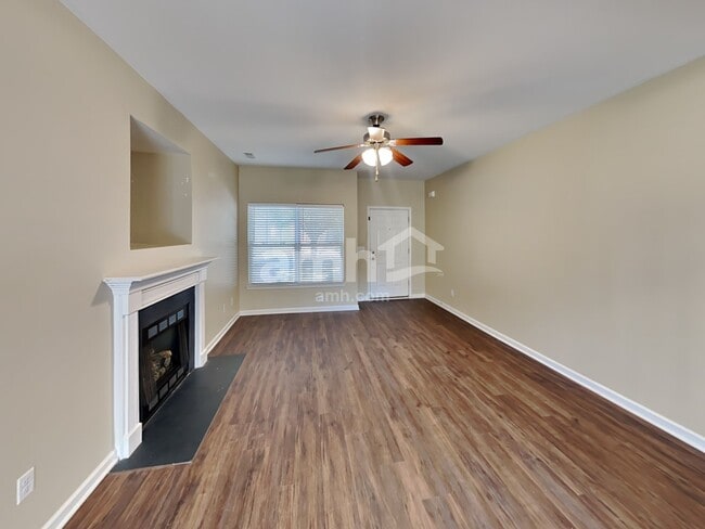 Building Photo - 7145 Riverfront Dr