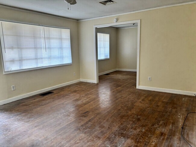 Building Photo - 237 Sykes Rd