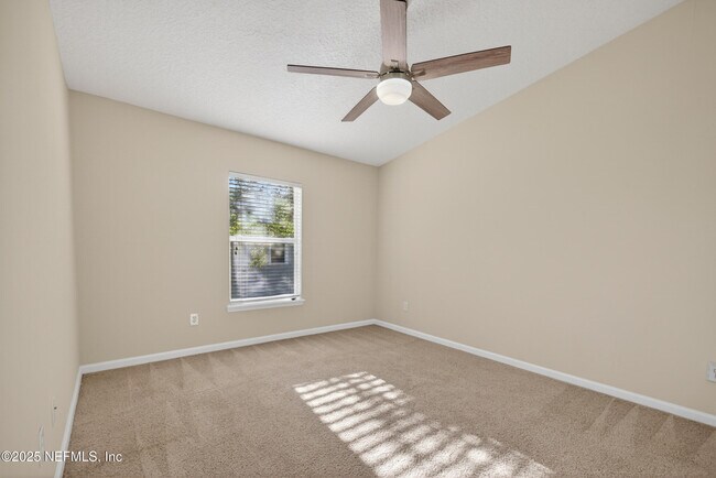 Building Photo - 7028 Deer Lodge Cir