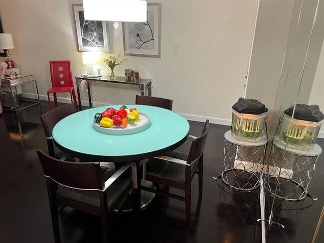 Building Photo - 1950 N Andrews Ave