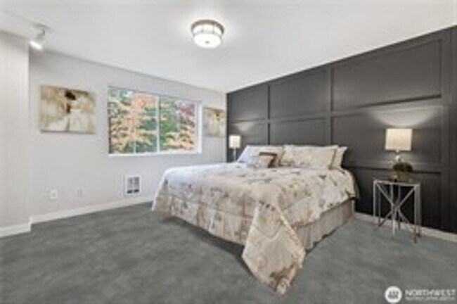 Building Photo - 2Bd/2.5Ba Kent Condo