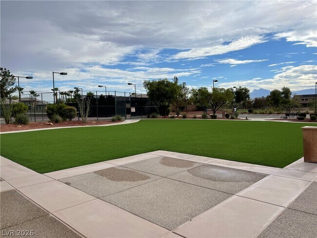 Building Photo - 3418 Singer Ln