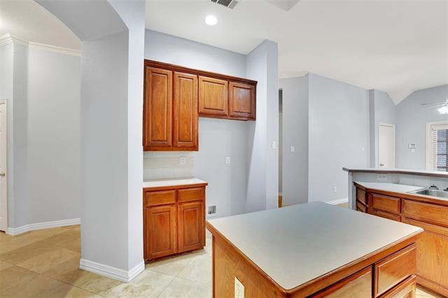 Building Photo - 1211 Greenway Dr