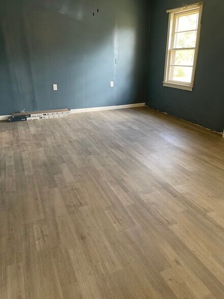 Building Photo - 384 State Rd S-38-1203