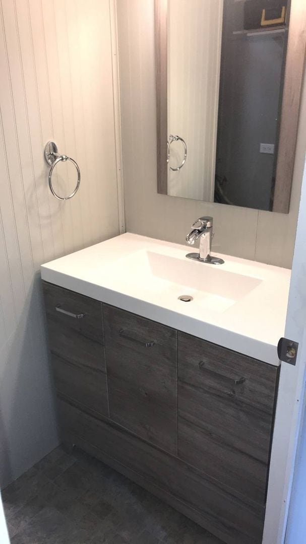 Building Photo - Updated 3 bedroom 1 bath mobile home with open floor plan