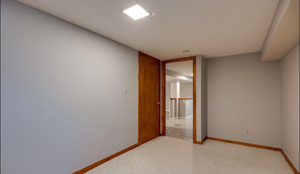 Building Photo - 6721 Eleck Pl