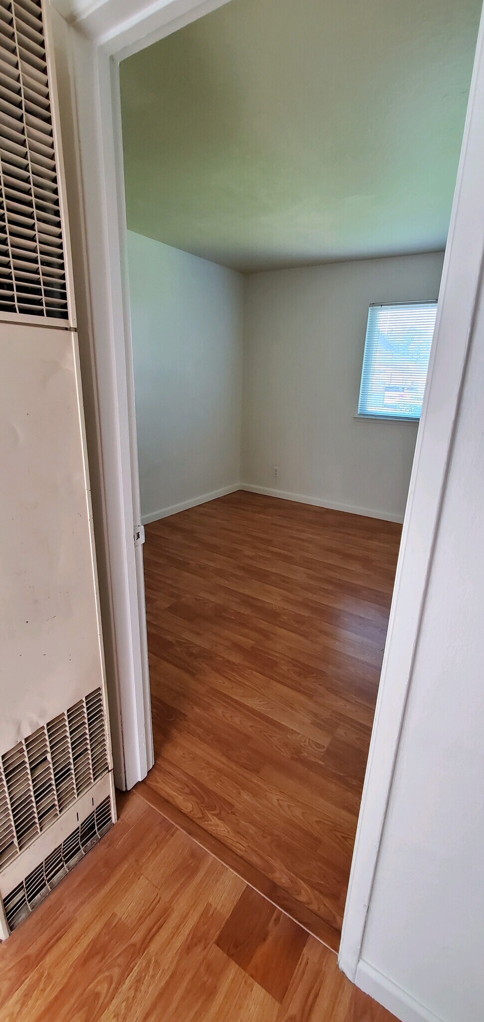 Building Photo - 4061 Park Center Ln