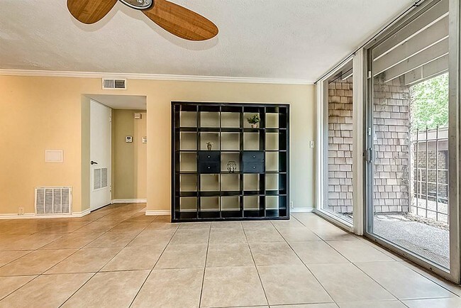 Building Photo - 5353 Institute Ln