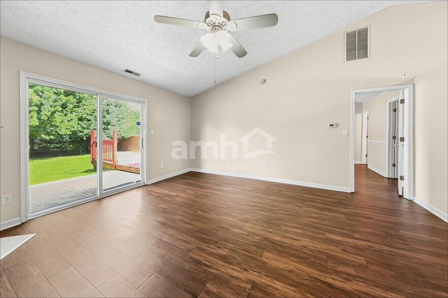 Building Photo - 13227 Summerwood Ln