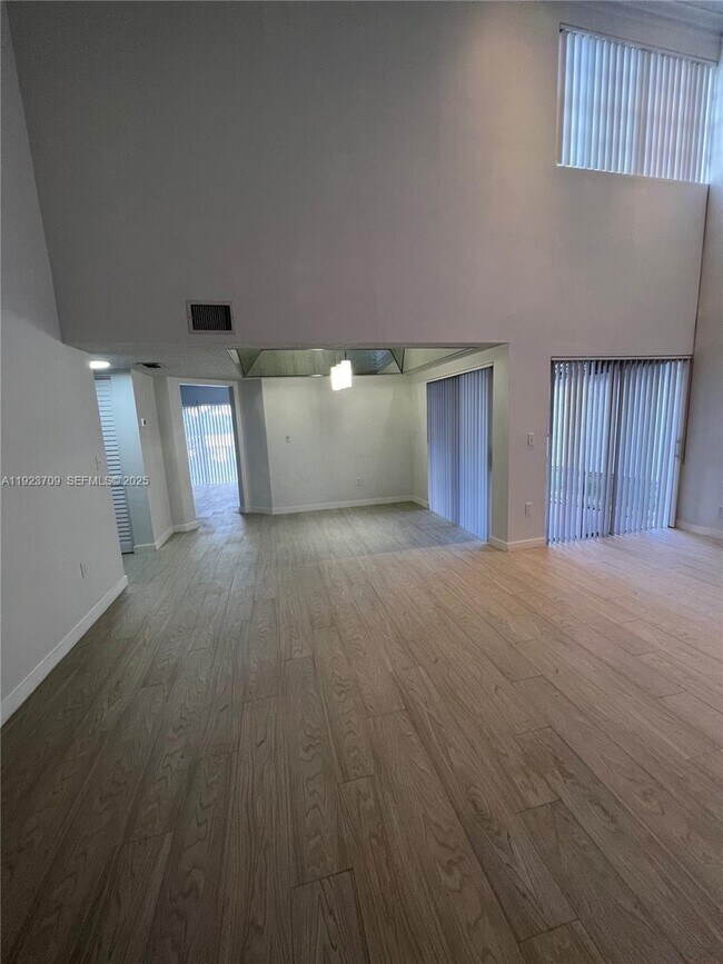 Building Photo - 6124 SW 149th Ave