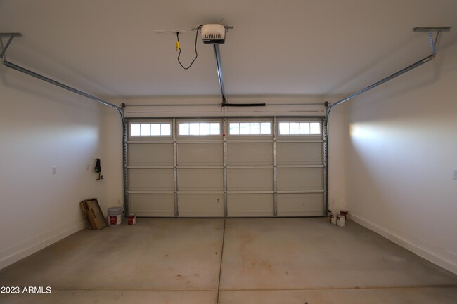 Building Photo - 9447 W Turney Ave