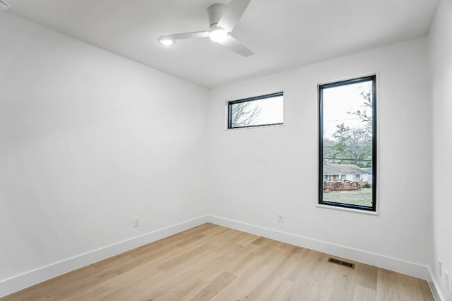 Building Photo - 808 Culpepper Ln