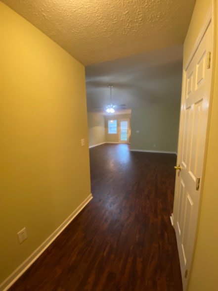 Building Photo - 139 Fox Creek Ct