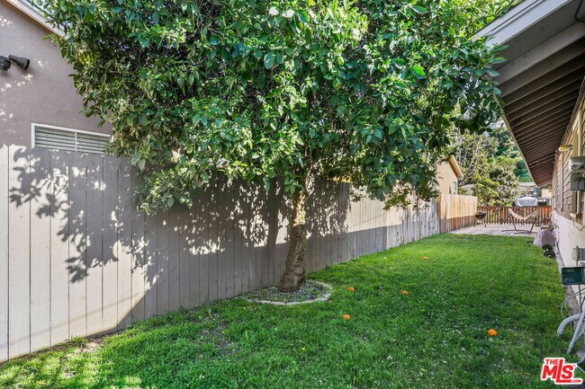 Building Photo - 1453 Hepner Ave