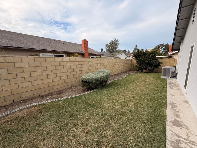 Building Photo - Remodeled 3 Bedroom Cerritos House For Rent with Central AC!