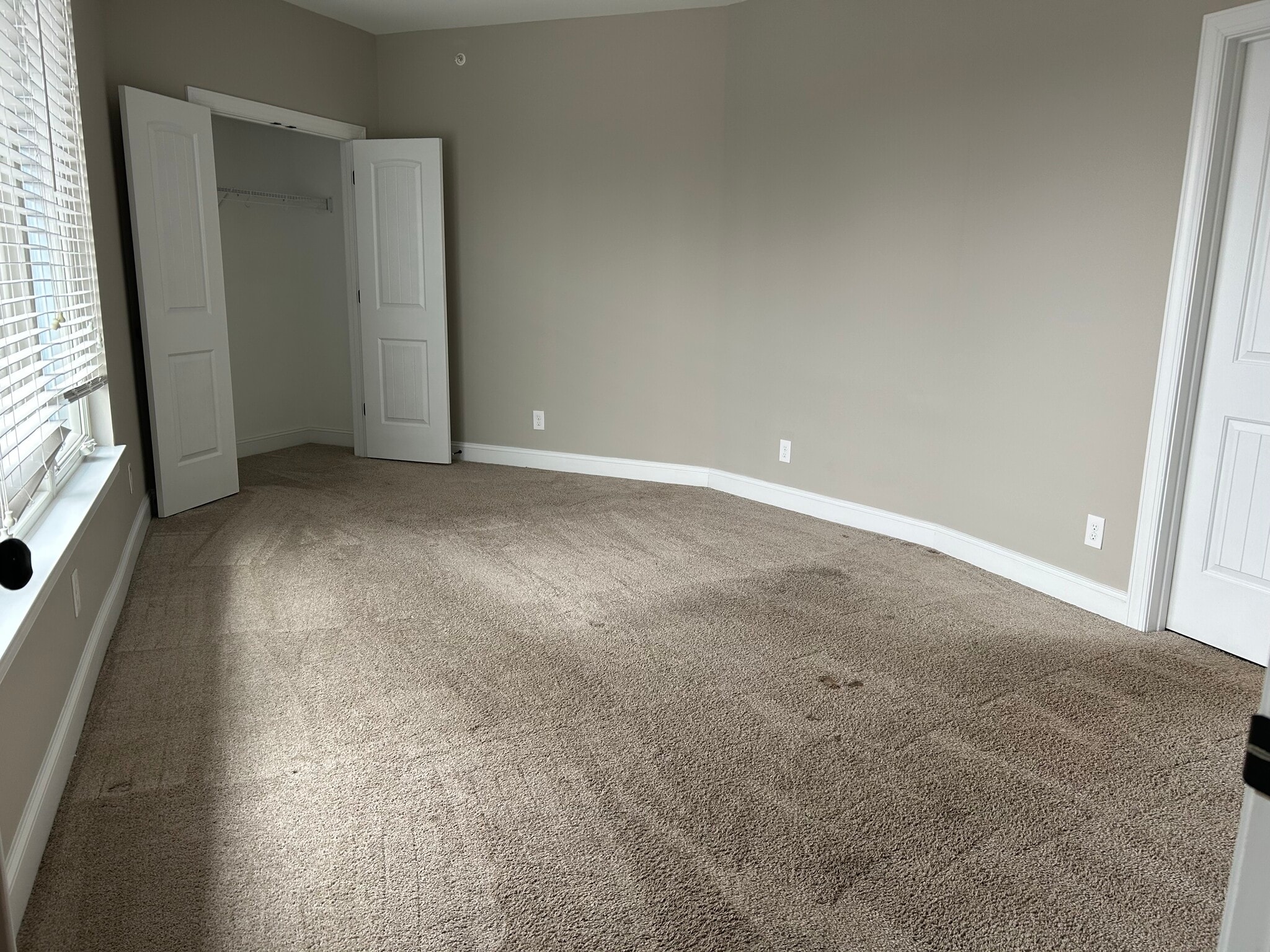 Building Photo - 100 Hexham Dr