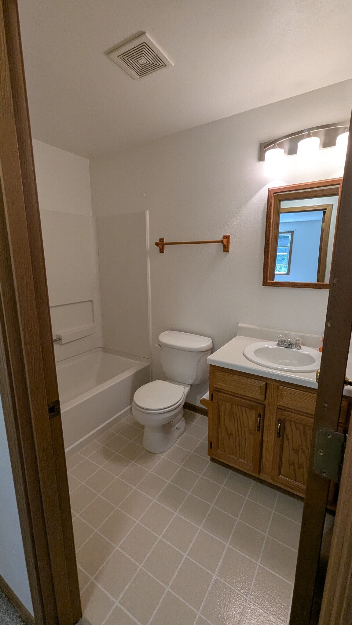 Building Photo - 124 Duquesne Blvd