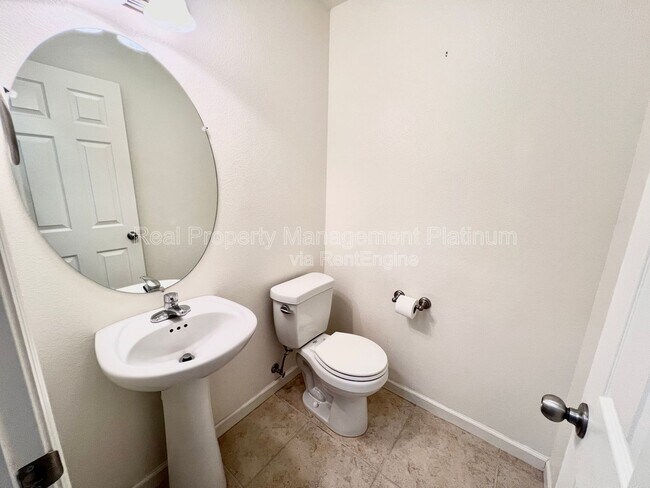 Building Photo - 1484 Mosaic Way
