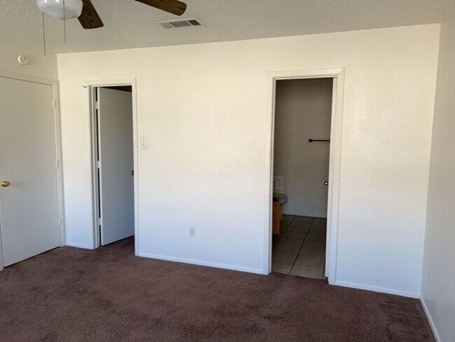 Building Photo - 4603 Stallion Dr