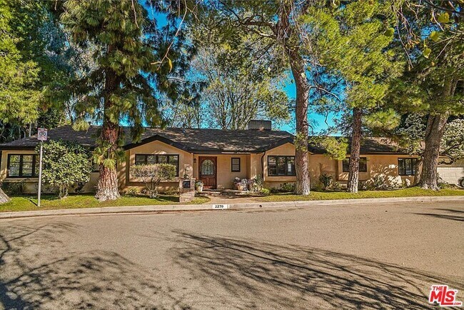 Primary Photo - 2270 Stradella Rd