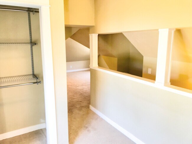 Building Photo - Foster-Powell Charming Bungalow with Bonus Finished Attic Space