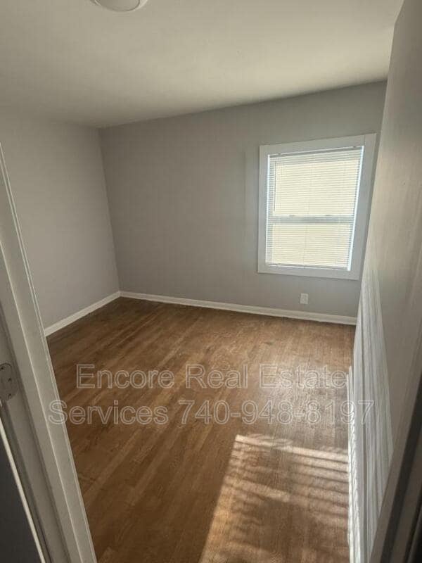 Building Photo - 70 Hoover St