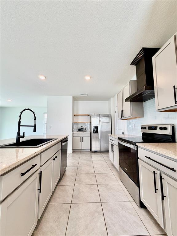 Building Photo - 34110 Jasper Stone Dr