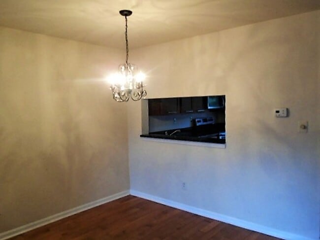 Building Photo - 1211 S Linwood Ave