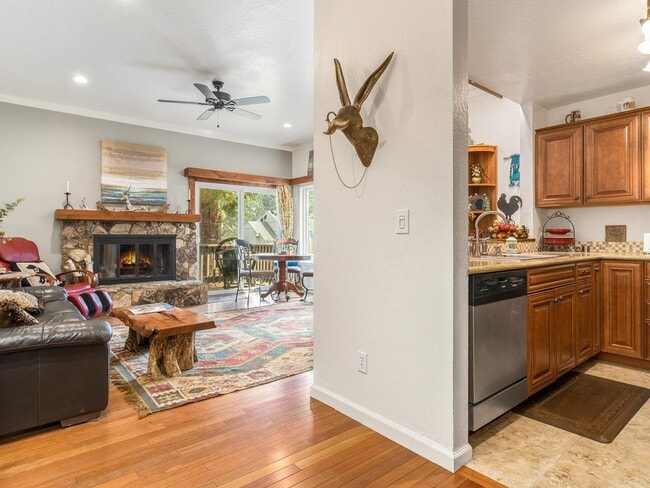 Building Photo - Incline Village: Condo - 2 Bedrooms, 2 Bat...