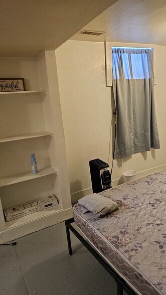 Building Photo - 120 S 14th St